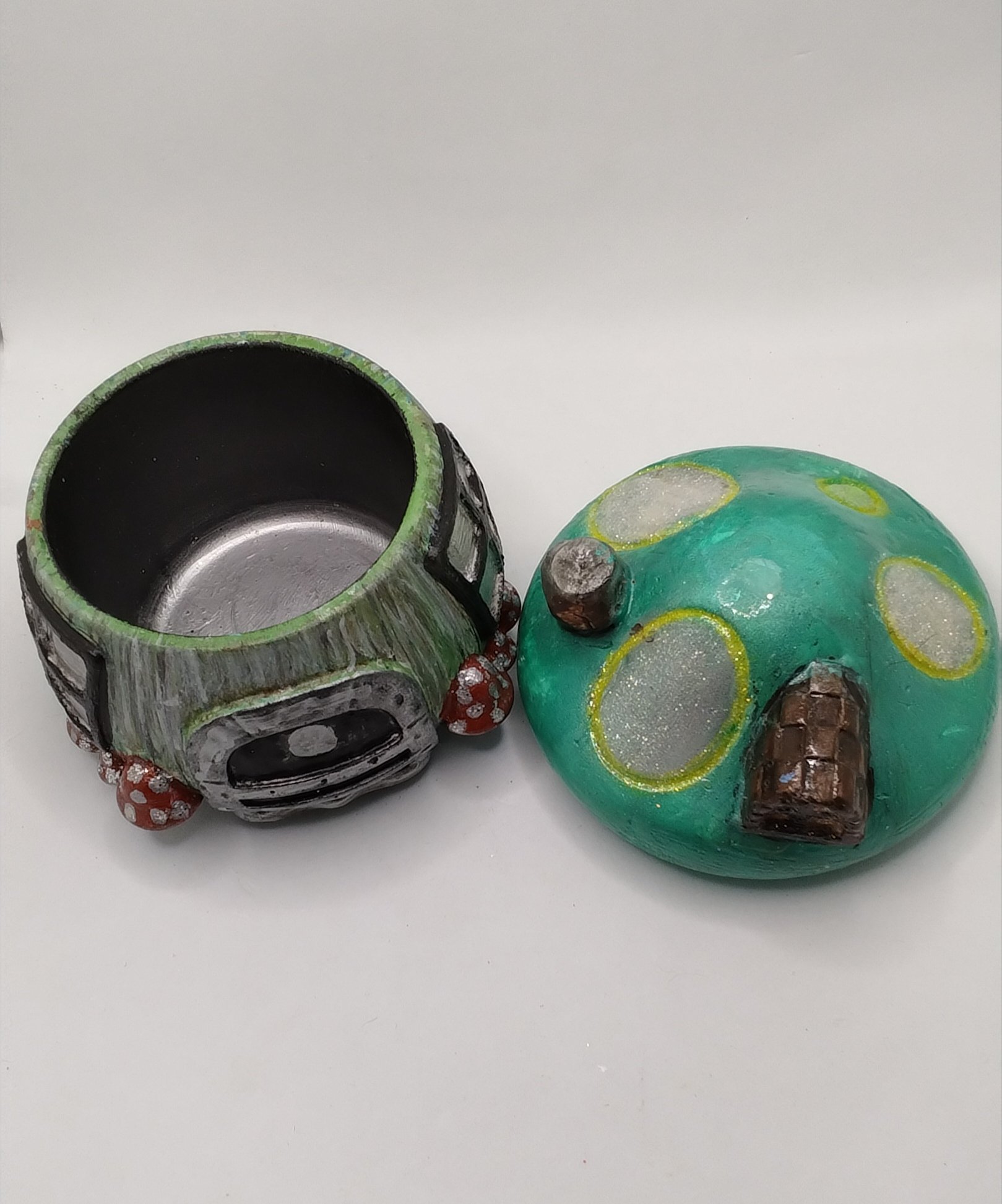 Fairy houses and mushrooms pots - Image 4